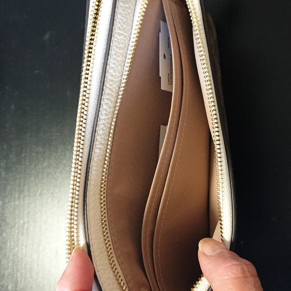 Coach double zip wallet/wristlet in signature canvas - Picture 4 of 8